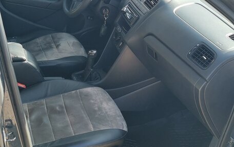 Volkswagen Polo VI (EU Market), 2010 год, 600 000 рублей, 4 фотография