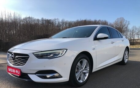 Opel Insignia II рестайлинг, 2019 год, 1 850 000 рублей, 1 фотография