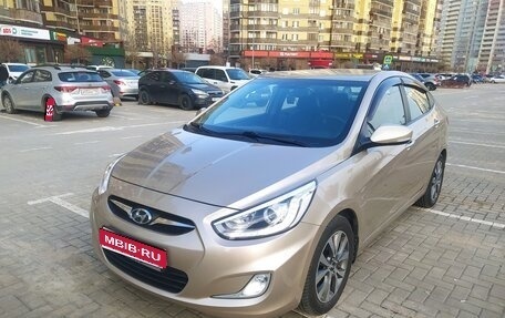 Hyundai Solaris II рестайлинг, 2014 год, 1 200 000 рублей, 1 фотография