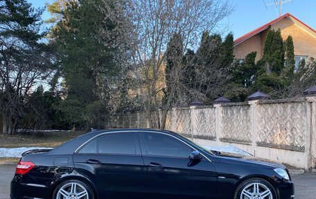 Mercedes-Benz E-Класс, 2011 год, 1 350 000 рублей, 6 фотография