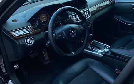 Mercedes-Benz E-Класс, 2011 год, 1 350 000 рублей, 9 фотография