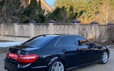 Mercedes-Benz E-Класс, 2011 год, 1 350 000 рублей, 5 фотография