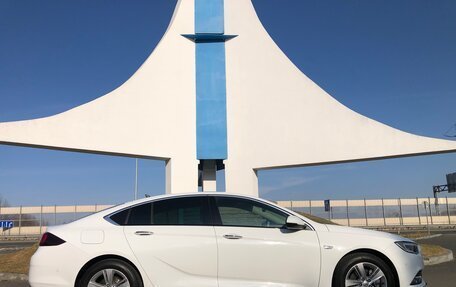 Opel Insignia II рестайлинг, 2019 год, 1 850 000 рублей, 4 фотография