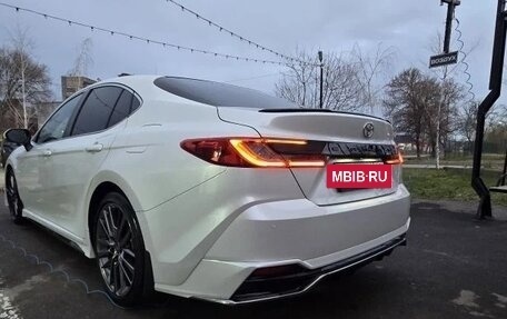 Toyota Camry, 2024 год, 3 945 000 рублей, 2 фотография