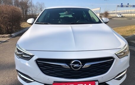 Opel Insignia II рестайлинг, 2019 год, 1 850 000 рублей, 2 фотография