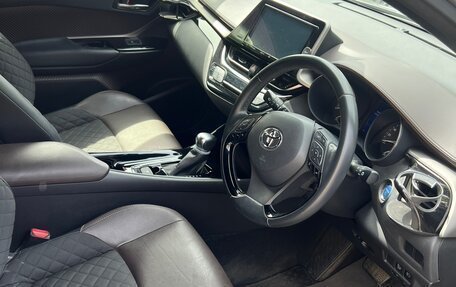 Toyota C-HR I рестайлинг, 2018 год, 1 850 000 рублей, 3 фотография