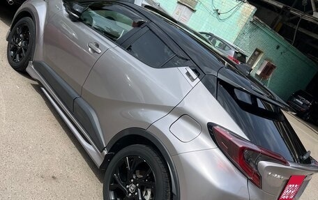 Toyota C-HR I рестайлинг, 2018 год, 1 850 000 рублей, 2 фотография