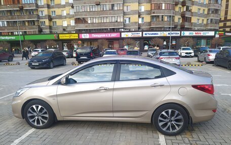 Hyundai Solaris II рестайлинг, 2014 год, 1 200 000 рублей, 4 фотография
