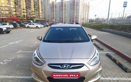 Hyundai Solaris II рестайлинг, 2014 год, 1 200 000 рублей, 3 фотография