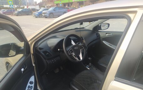 Hyundai Solaris II рестайлинг, 2014 год, 1 200 000 рублей, 8 фотография