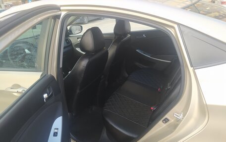 Hyundai Solaris II рестайлинг, 2014 год, 1 200 000 рублей, 10 фотография