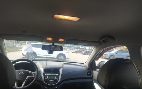 Hyundai Solaris II рестайлинг, 2014 год, 1 200 000 рублей, 13 фотография