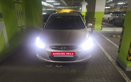 Hyundai Solaris II рестайлинг, 2014 год, 1 200 000 рублей, 25 фотография