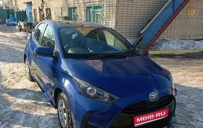 Toyota Yaris, 2022 год, 870 000 рублей, 1 фотография