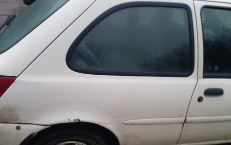 Ford Fiesta, 1998 год, 59 900 рублей, 26 фотография