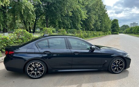 BMW 5 серия, 2020 год, 4 250 000 рублей, 2 фотография