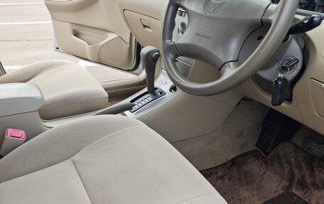 Toyota Corolla, 2005 год, 670 000 рублей, 13 фотография