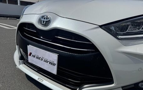 Toyota Yaris, 2023 год, 1 263 000 рублей, 9 фотография