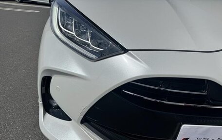 Toyota Yaris, 2023 год, 1 263 000 рублей, 10 фотография