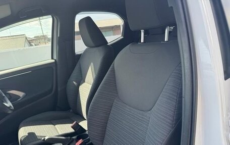 Toyota Yaris, 2023 год, 1 263 000 рублей, 39 фотография