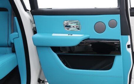 Rolls-Royce Cullinan, 2025 год, 69 990 000 рублей, 7 фотография