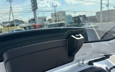 Toyota Yaris, 2023 год, 1 263 000 рублей, 33 фотография