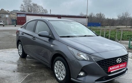 Hyundai Solaris II рестайлинг, 2021 год, 1 280 000 рублей, 2 фотография