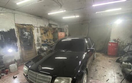 Mercedes-Benz C-Класс, 1993 год, 215 000 рублей, 3 фотография