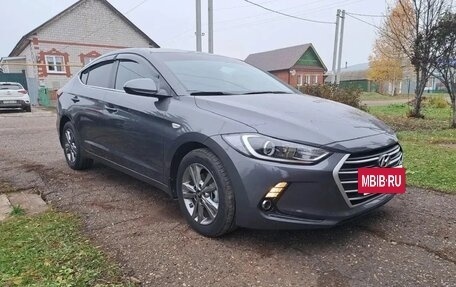Hyundai Elantra VI рестайлинг, 2017 год, 1 750 000 рублей, 2 фотография