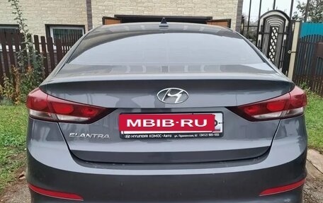 Hyundai Elantra VI рестайлинг, 2017 год, 1 750 000 рублей, 3 фотография
