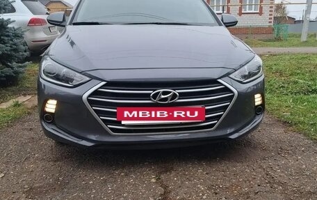 Hyundai Elantra VI рестайлинг, 2017 год, 1 750 000 рублей, 4 фотография