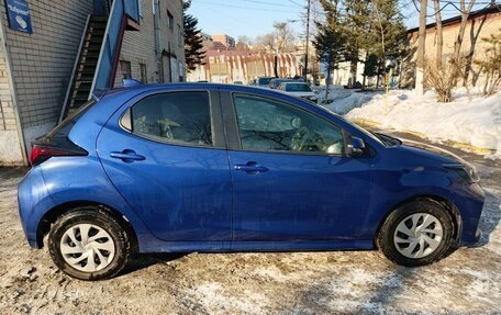 Toyota Yaris, 2022 год, 870 000 рублей, 9 фотография