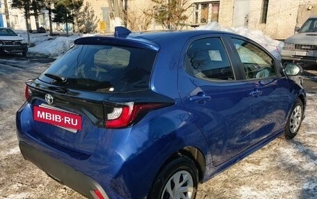 Toyota Yaris, 2022 год, 870 000 рублей, 8 фотография