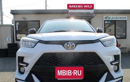 Toyota Raize I, 2022 год, 1 429 000 рублей, 2 фотография