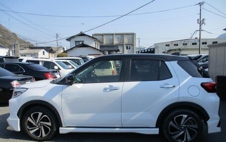 Toyota Raize I, 2022 год, 1 429 000 рублей, 6 фотография