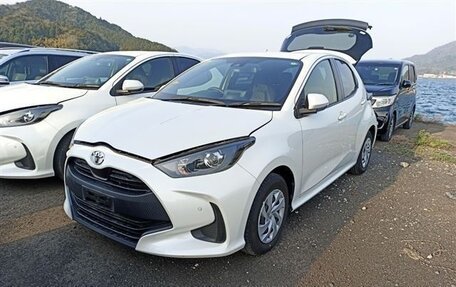 Toyota Yaris, 2021 год, 950 000 рублей, 3 фотография
