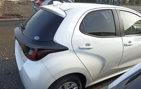 Toyota Yaris, 2021 год, 950 000 рублей, 8 фотография