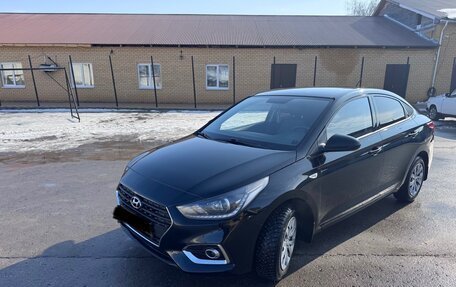 Hyundai Solaris II рестайлинг, 2019 год, 1 350 000 рублей, 1 фотография