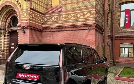 Cadillac Escalade V, 2023 год, 12 900 000 рублей, 3 фотография