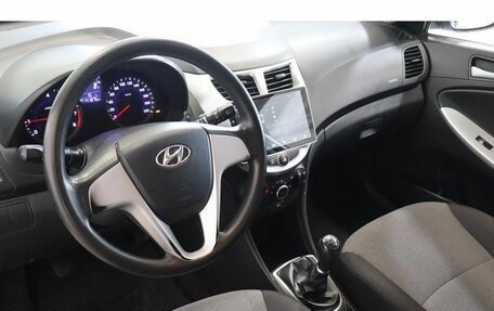 Hyundai Solaris II рестайлинг, 2012 год, 717 000 рублей, 6 фотография