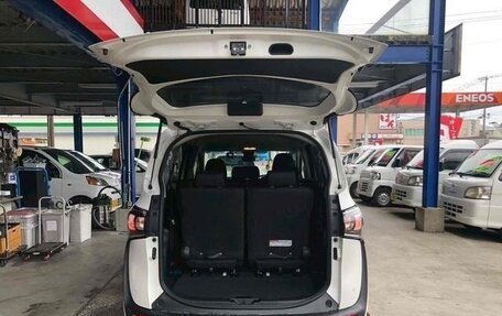 Toyota Sienta II, 2022 год, 1 426 000 рублей, 16 фотография