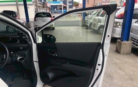 Toyota Sienta II, 2022 год, 1 426 000 рублей, 19 фотография