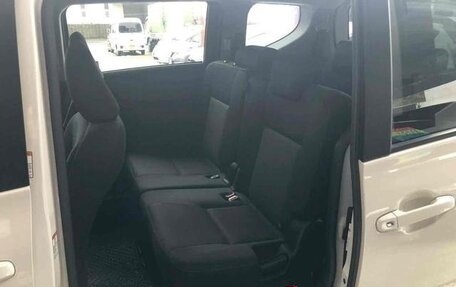 Toyota Sienta II, 2022 год, 1 426 000 рублей, 25 фотография