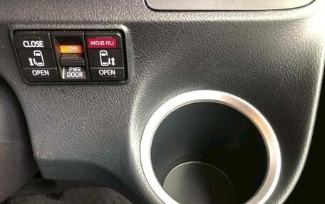 Toyota Sienta II, 2022 год, 1 426 000 рублей, 29 фотография