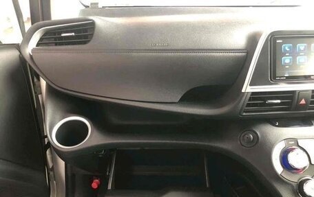 Toyota Sienta II, 2022 год, 1 426 000 рублей, 37 фотография