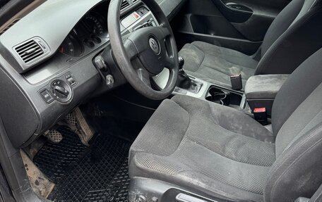 Volkswagen Passat B6, 2007 год, 300 000 рублей, 12 фотография