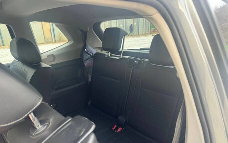 Volkswagen Tiguan II, 2019 год, 2 100 000 рублей, 10 фотография