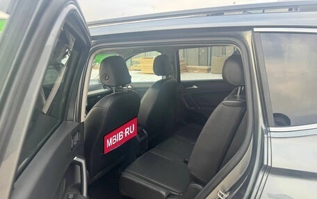 Volkswagen Tiguan II, 2019 год, 2 100 000 рублей, 8 фотография