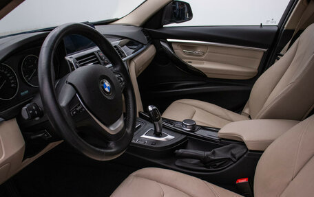 BMW 3 серия, 2017 год, 2 540 000 рублей, 10 фотография