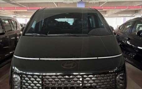 Hyundai Staria, 2025 год, 9 990 000 рублей, 2 фотография